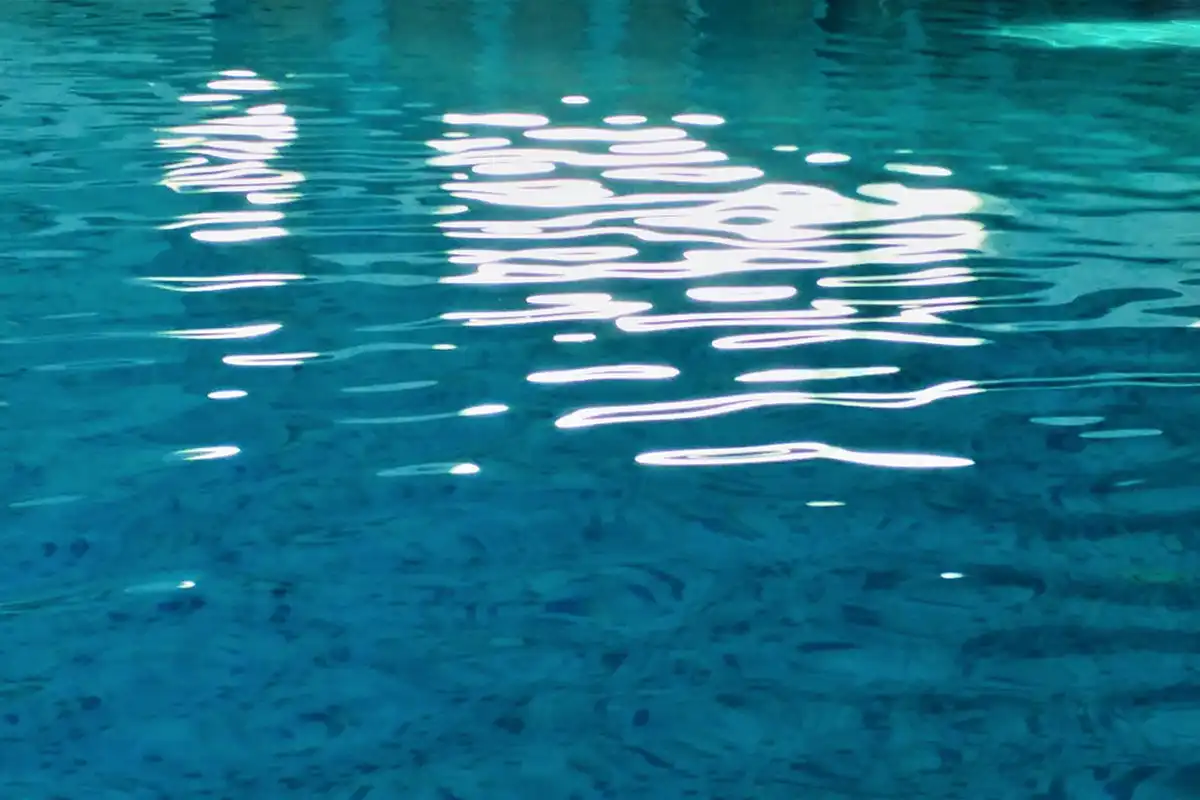 Poolsalz für Schwimmbaddesinfektion